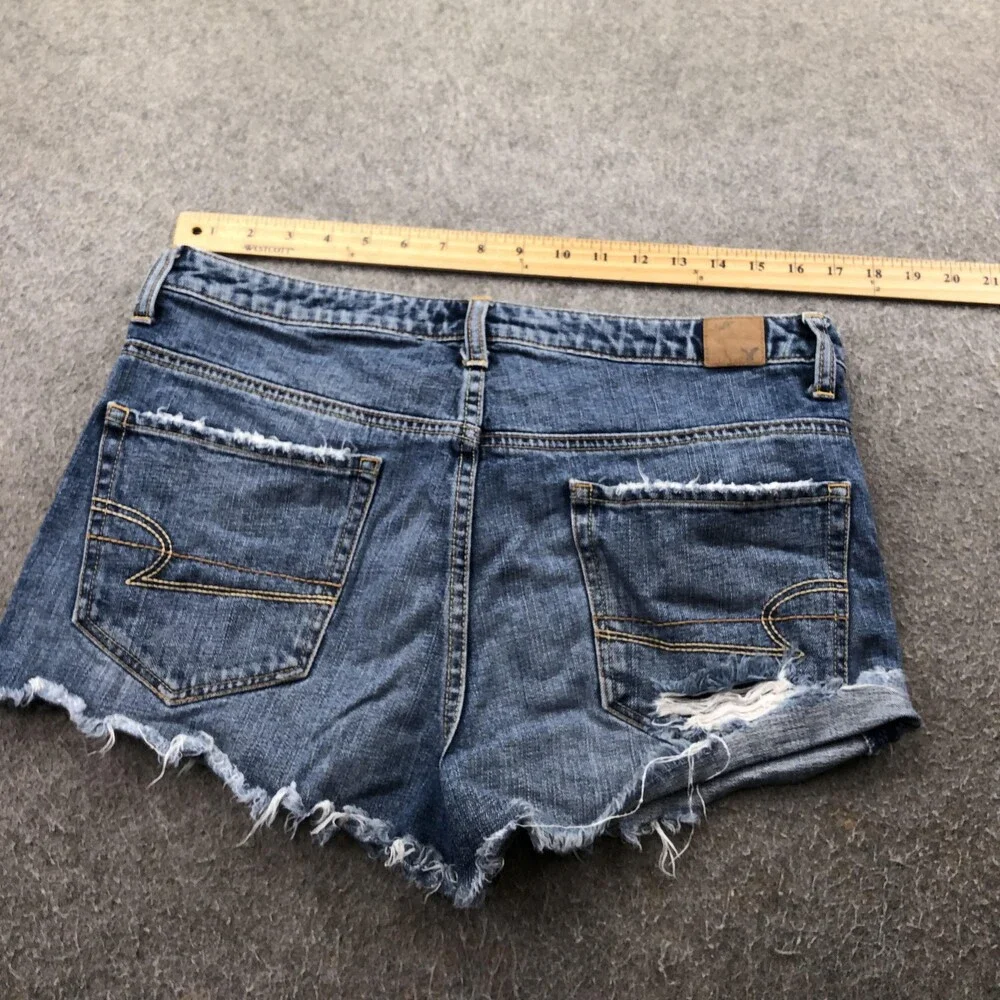 American Eagle Shorts Womens 10 Blue Distressed Denim Cutoff Raw Hem 2.5 Inseam